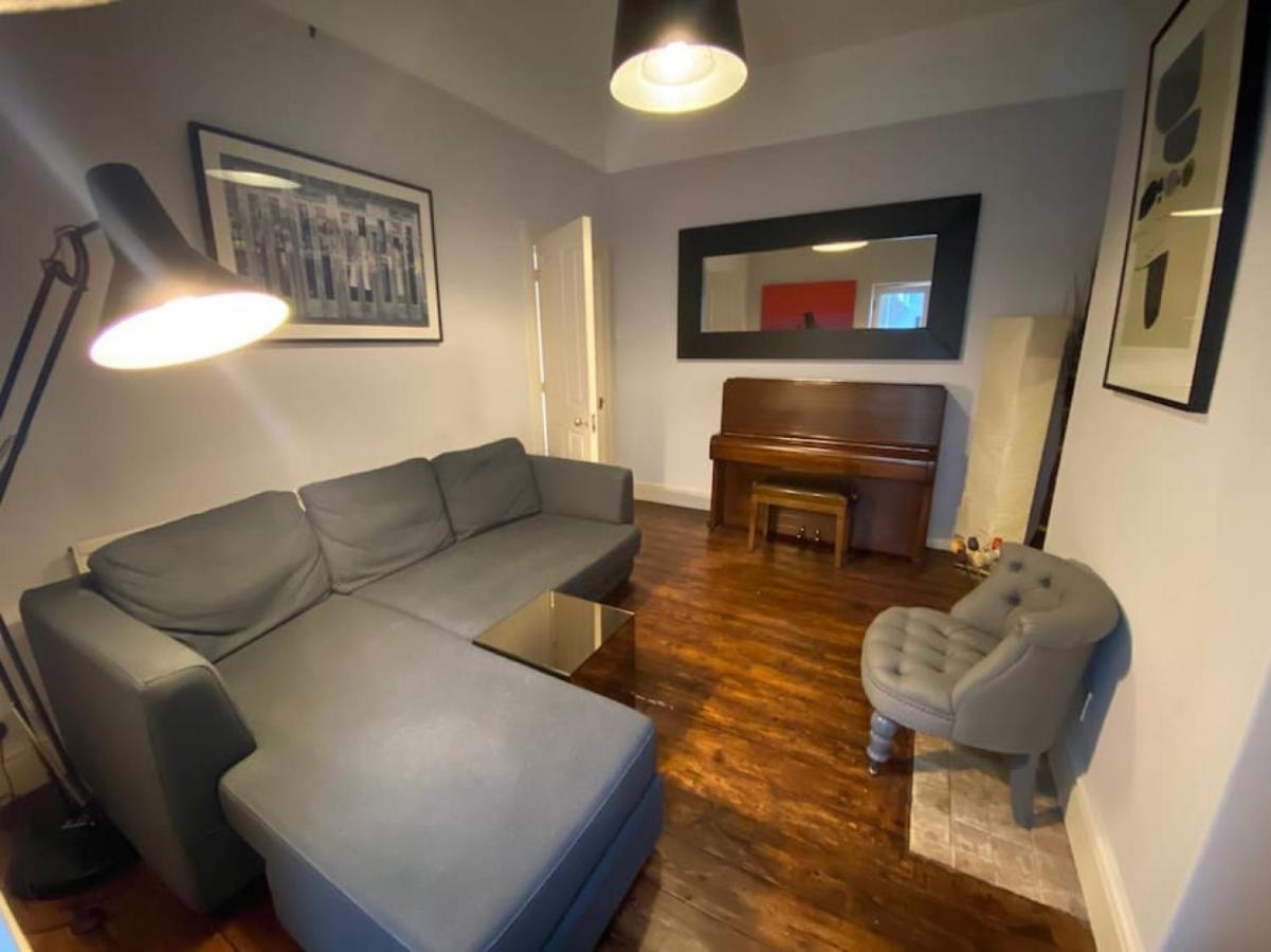 Spacious 4 Bedroom Character Home In Pontcanna Cardiff Bagian luar foto